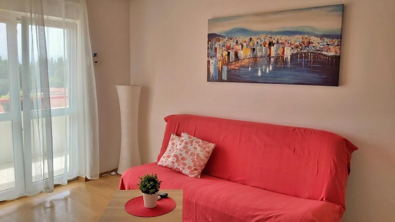 Apartments Zvone Omiš Eksteriør billede