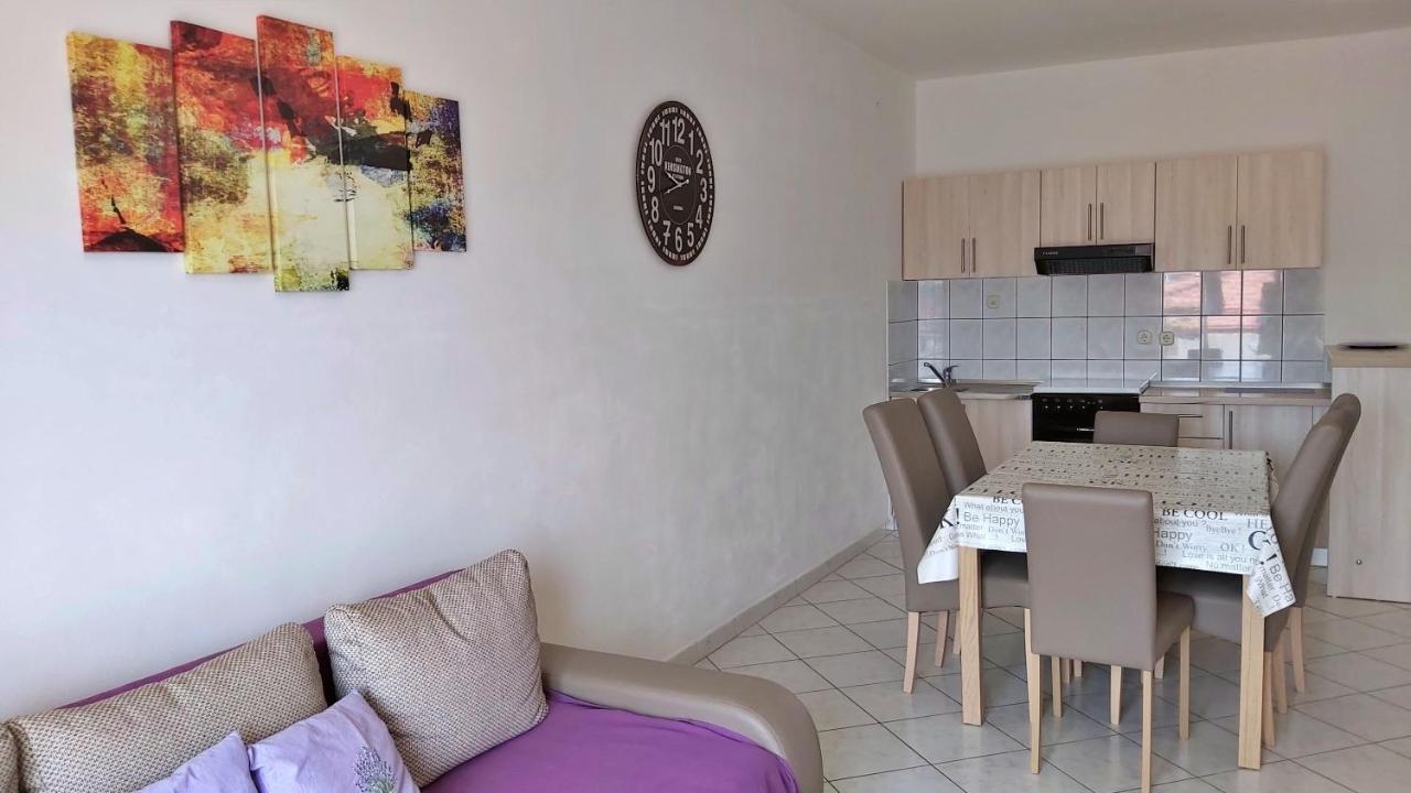 Apartments Zvone Omiš Eksteriør billede