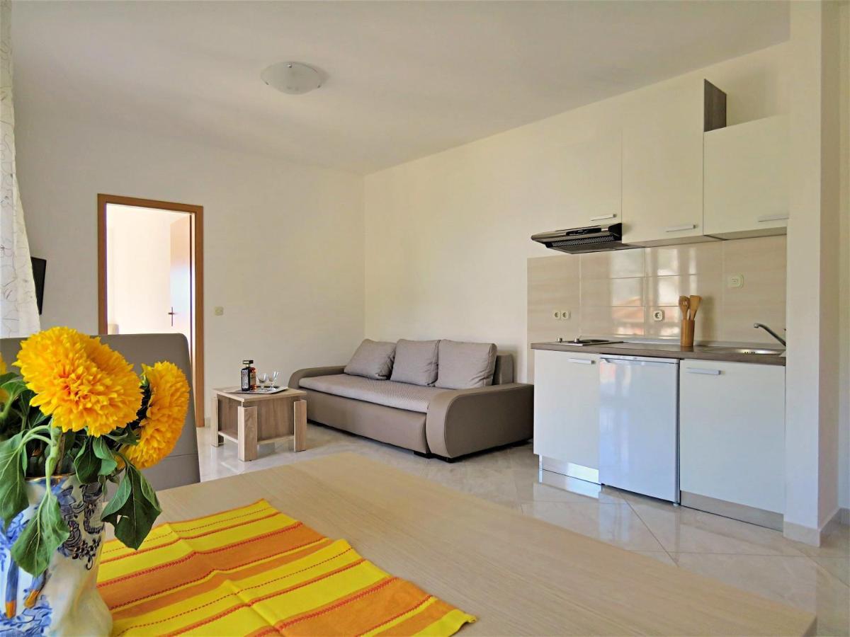 Apartments Zvone Omiš Eksteriør billede