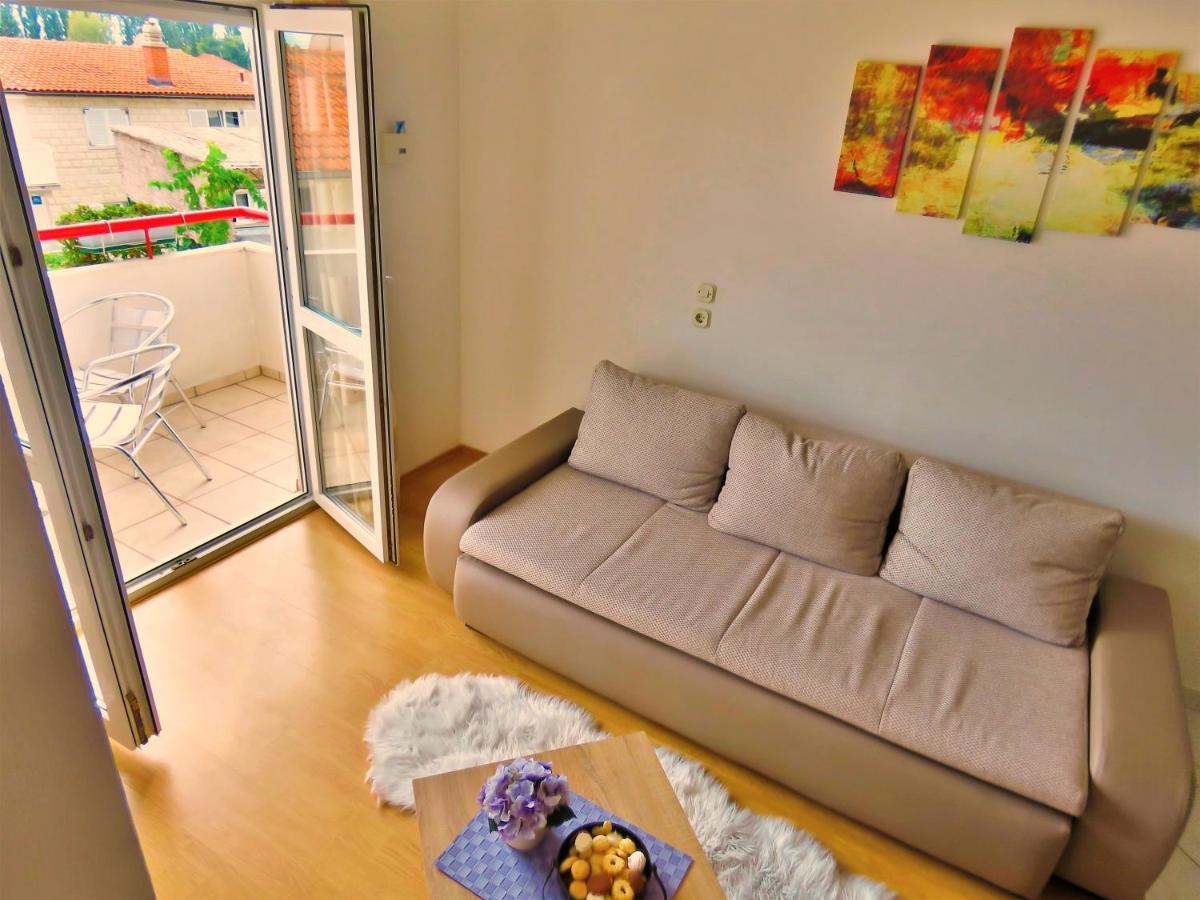 Apartments Zvone Omiš Eksteriør billede