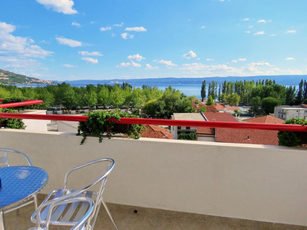 Apartments Zvone Omiš Eksteriør billede